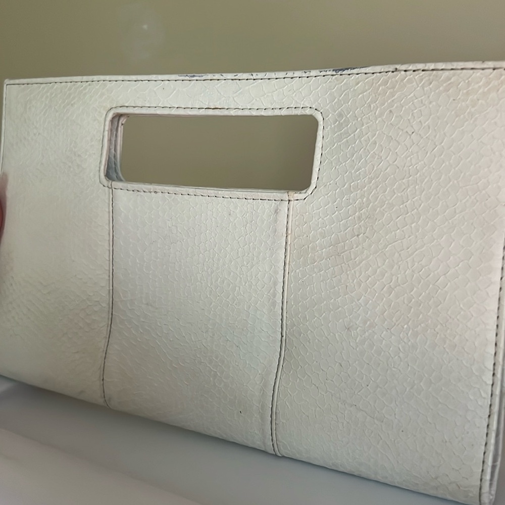 White clutch